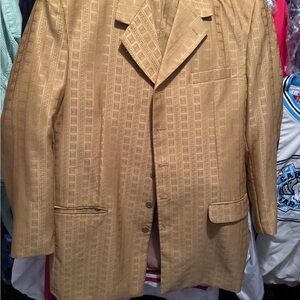 Paitano Elegant Gold Men's 2 Piece Suit. With Tie & Hanky..